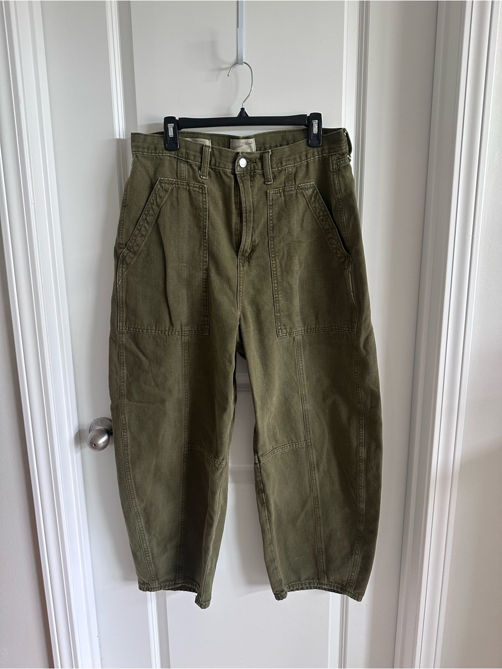 Universal Thread Olive Green Straight-Leg Utility Pants